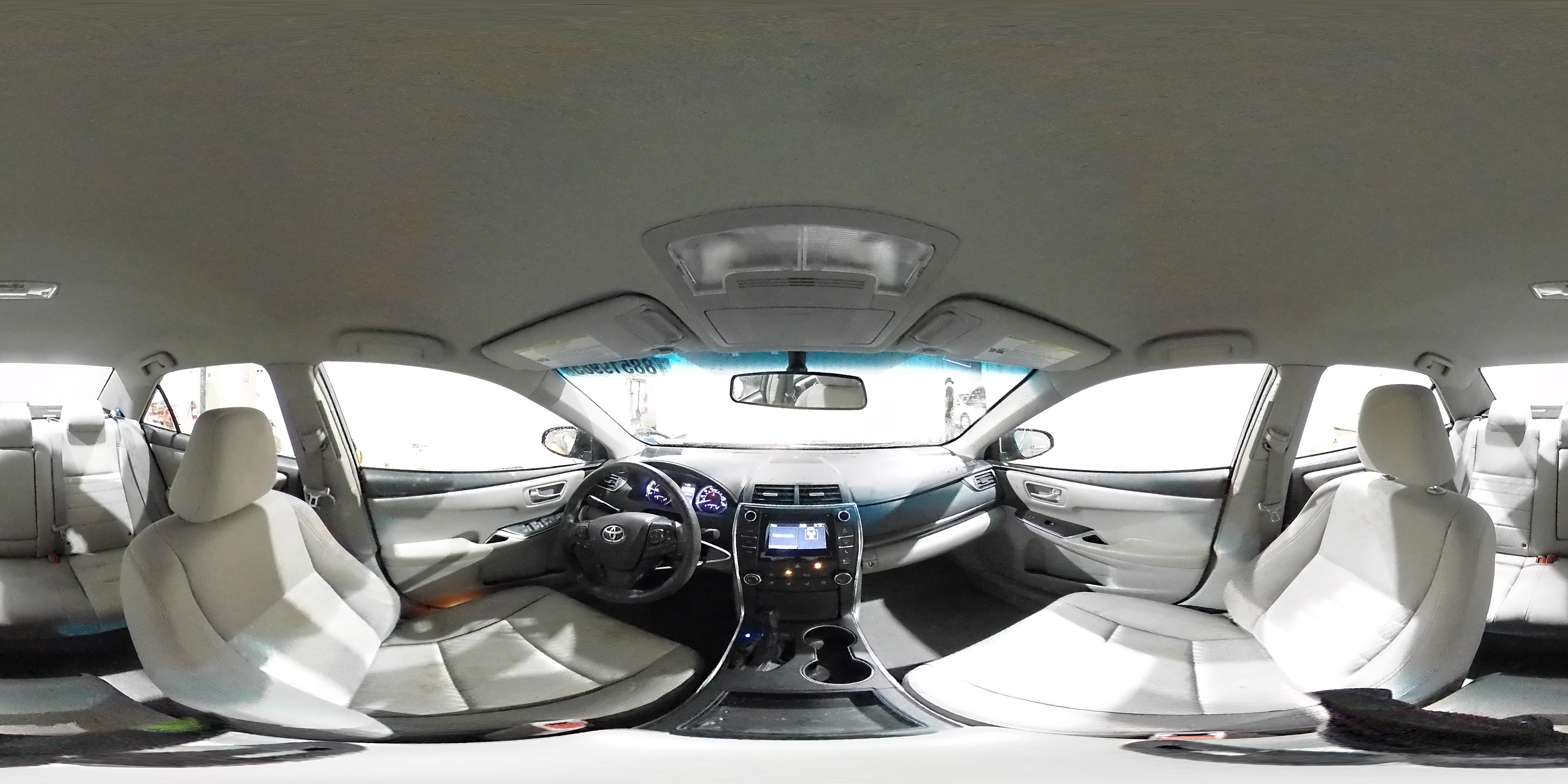 2015 Toyota Camry - Image 14