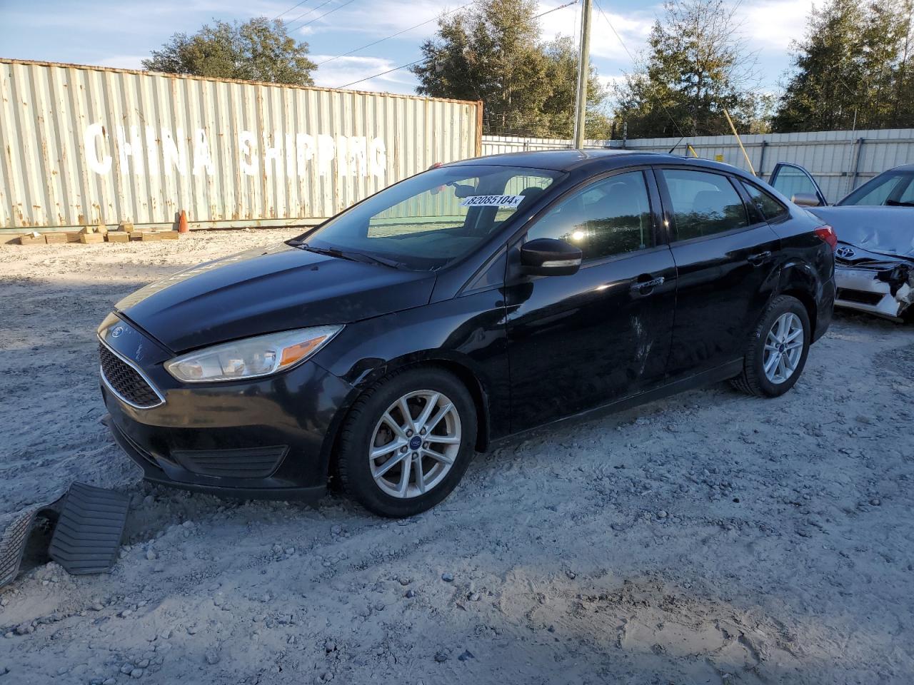 VIN 1FADP3F27GL201366 2016 FORD FOCUS no.1