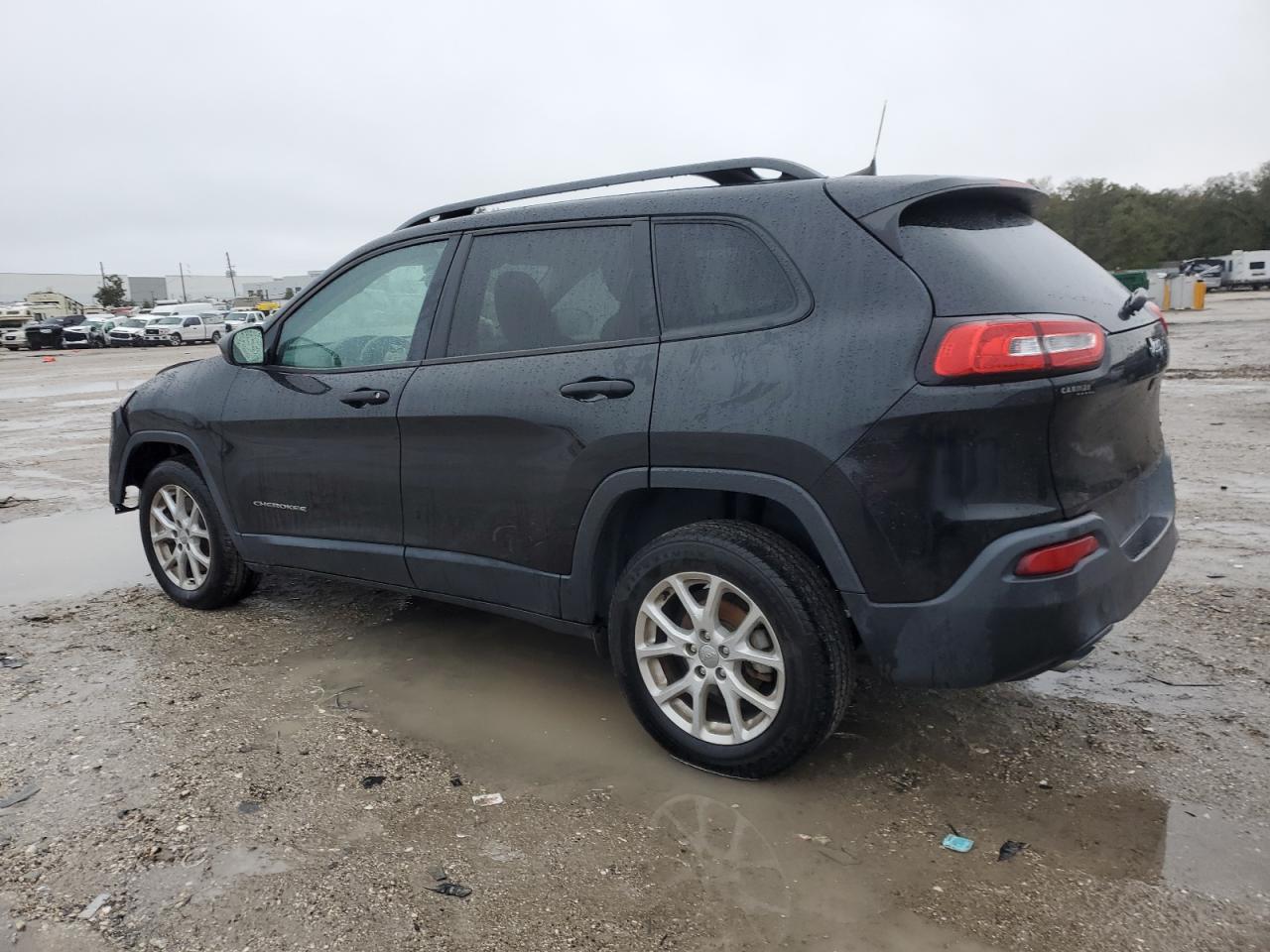 2016 Jeep Grand Cherokee - Image 2