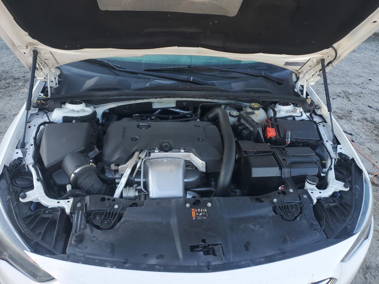 2020 Buick Regal - Image 12