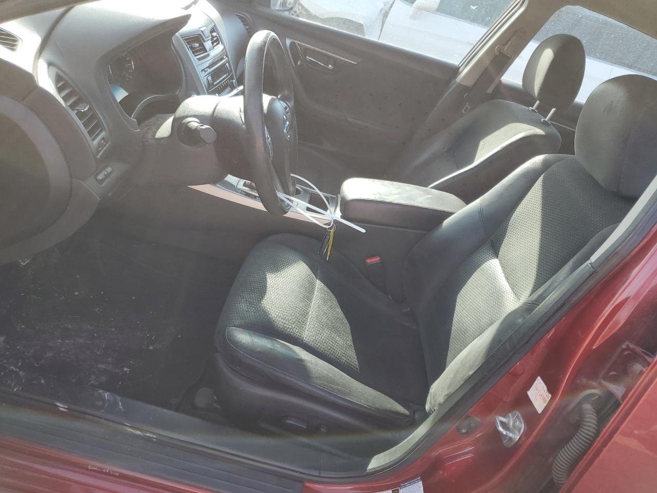 2014 Nissan Altima - Image 7