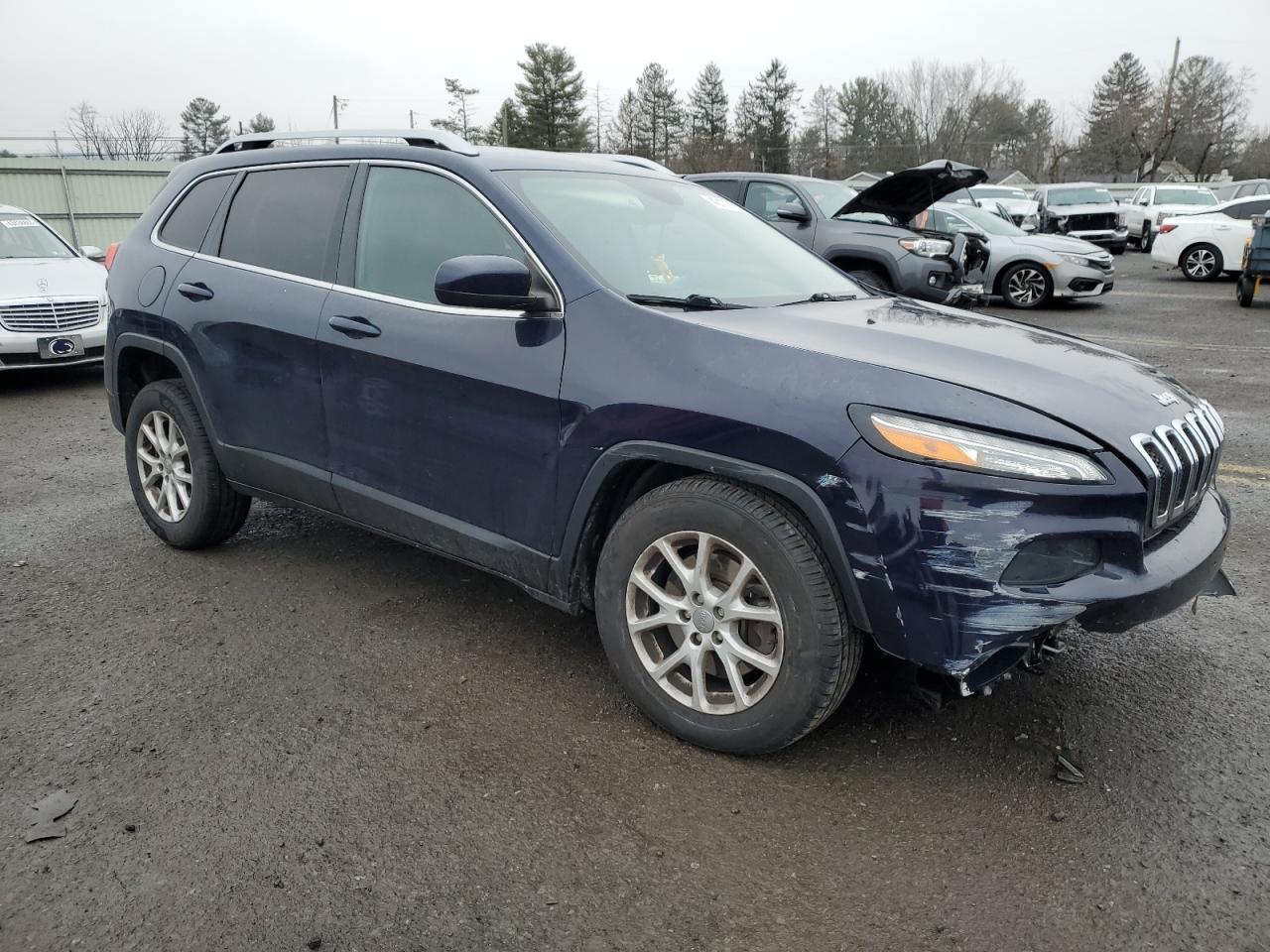 2015 Jeep Grand Cherokee - Image 4