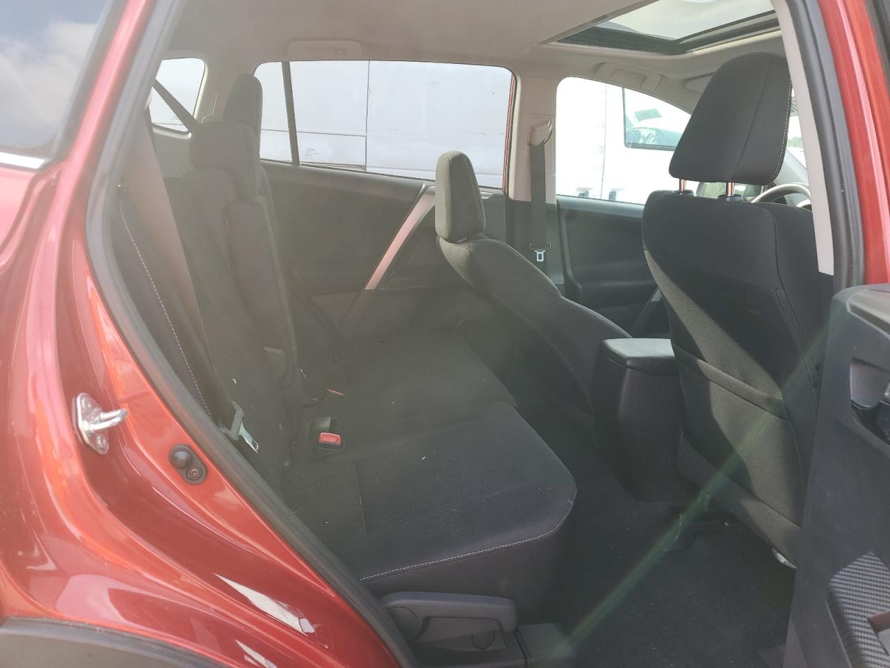 2014 Toyota RAV 4 - Image 11