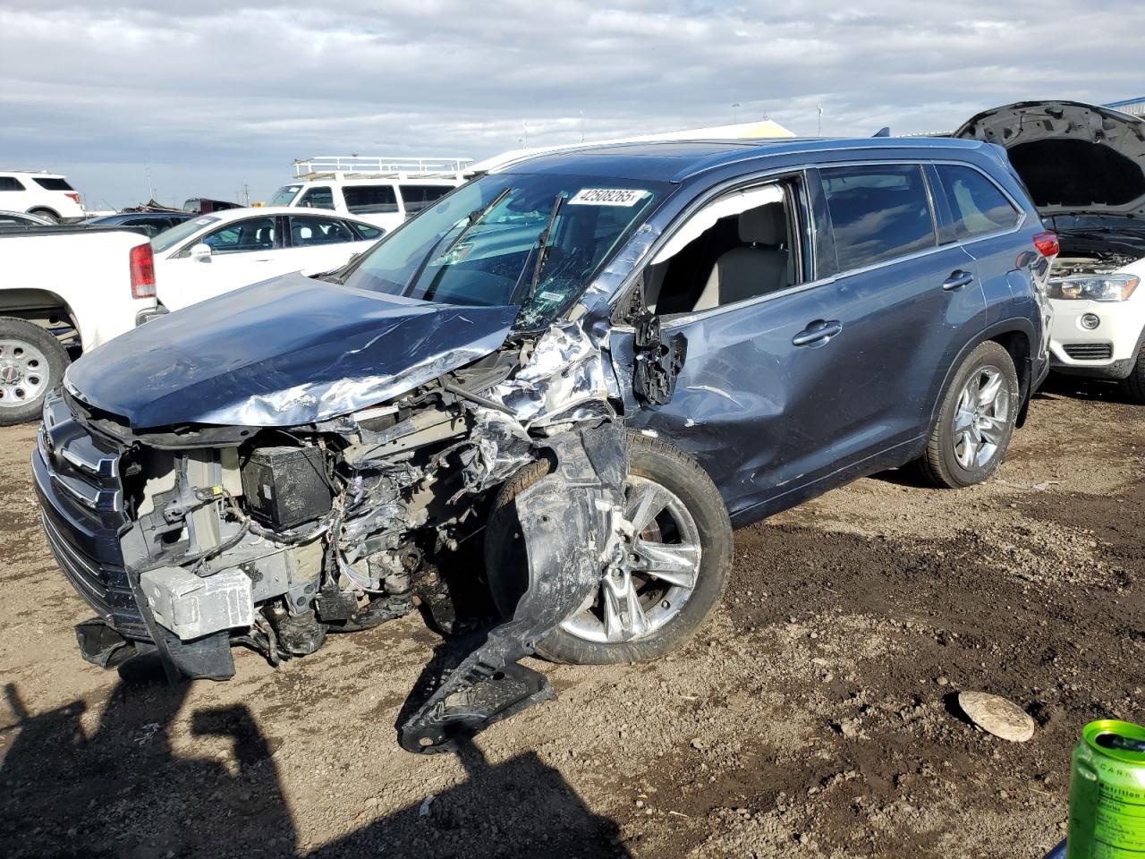 2018 Toyota Highlander - Image 1
