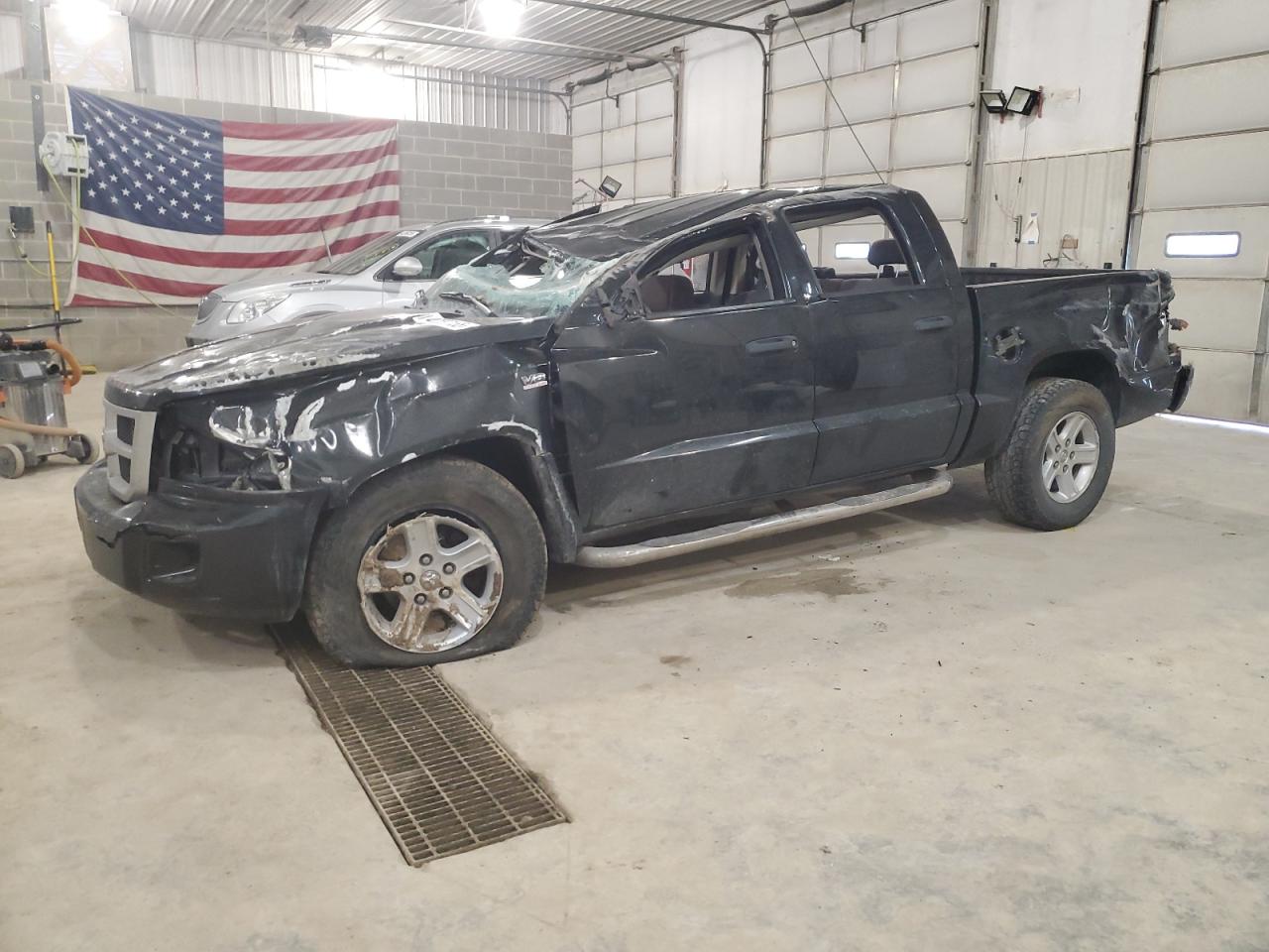 2011 Dodge Dakota - Image 1