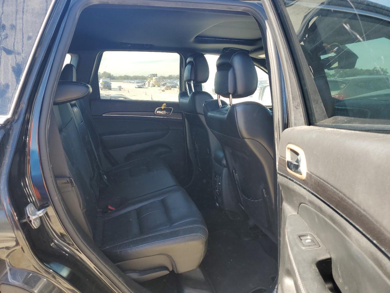 2014 Jeep Grand Cherokee - Image 11