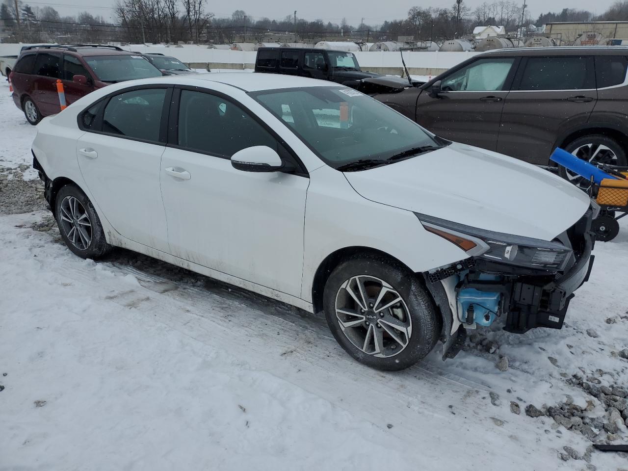2023 Kia Forte - Image 4