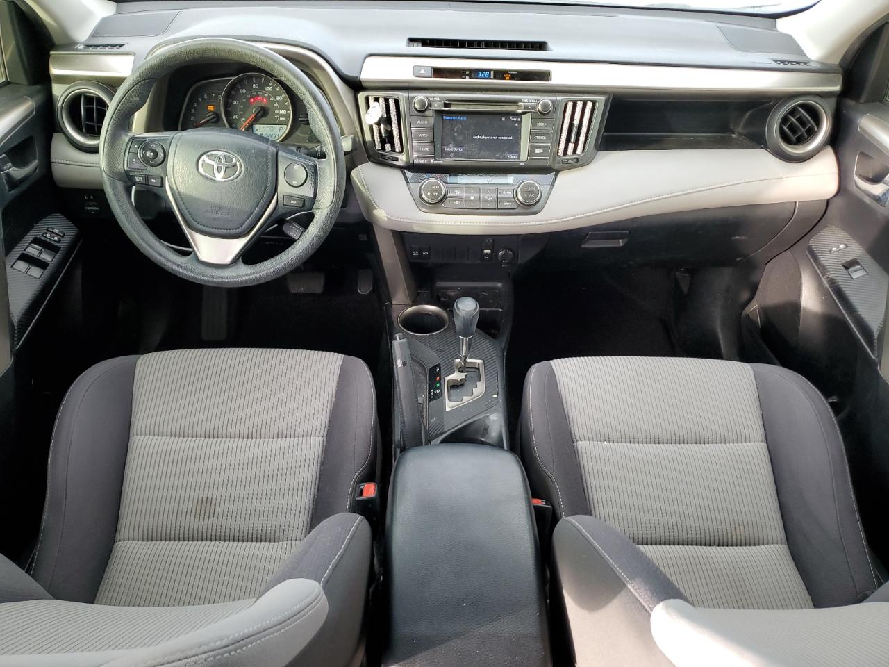 2015 Toyota RAV 4 - Image 8