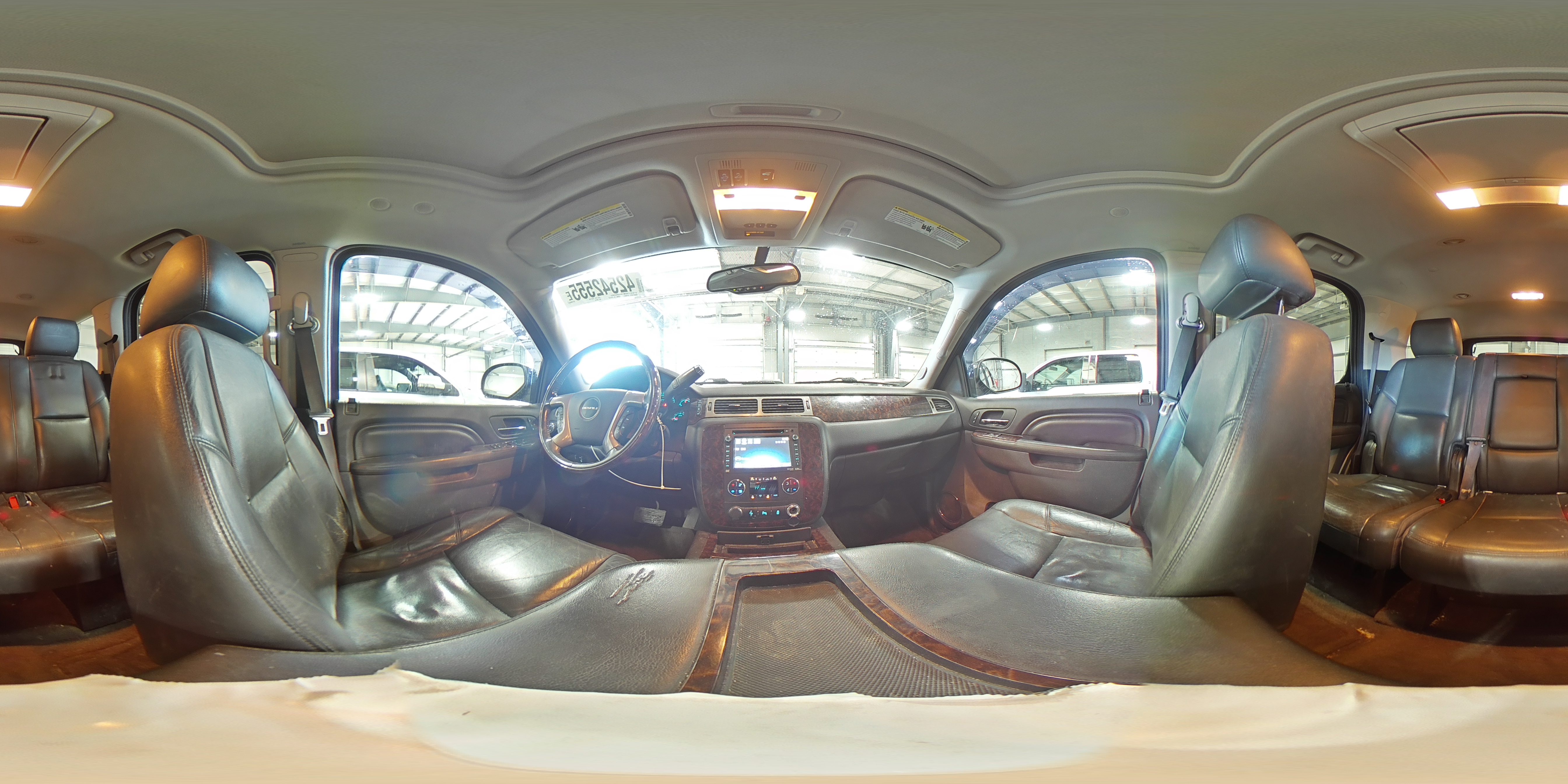 2012 GMC Yukon - Image 16