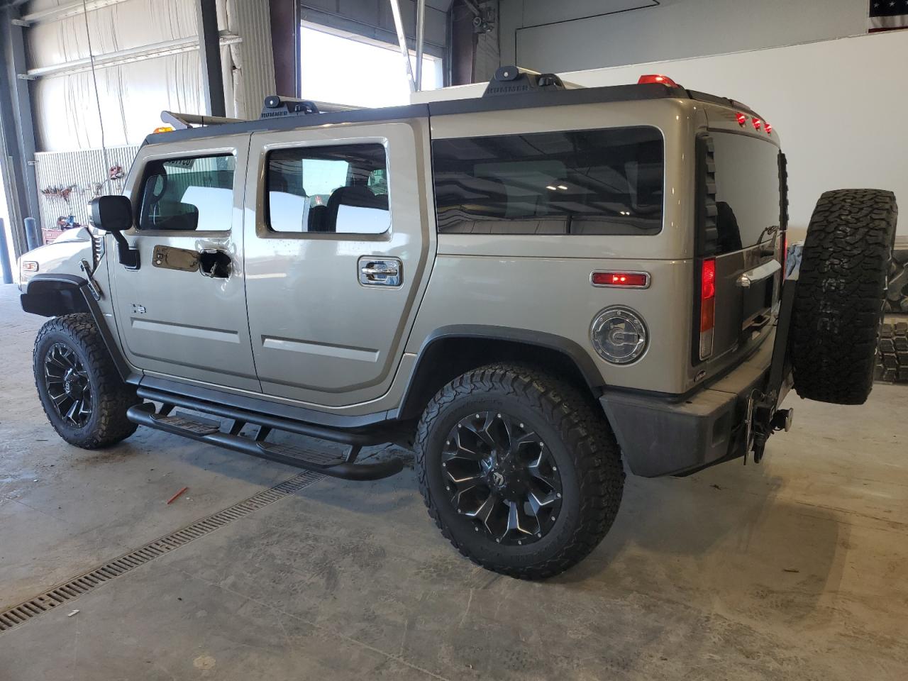 2003 Hummer H2 - Image 2