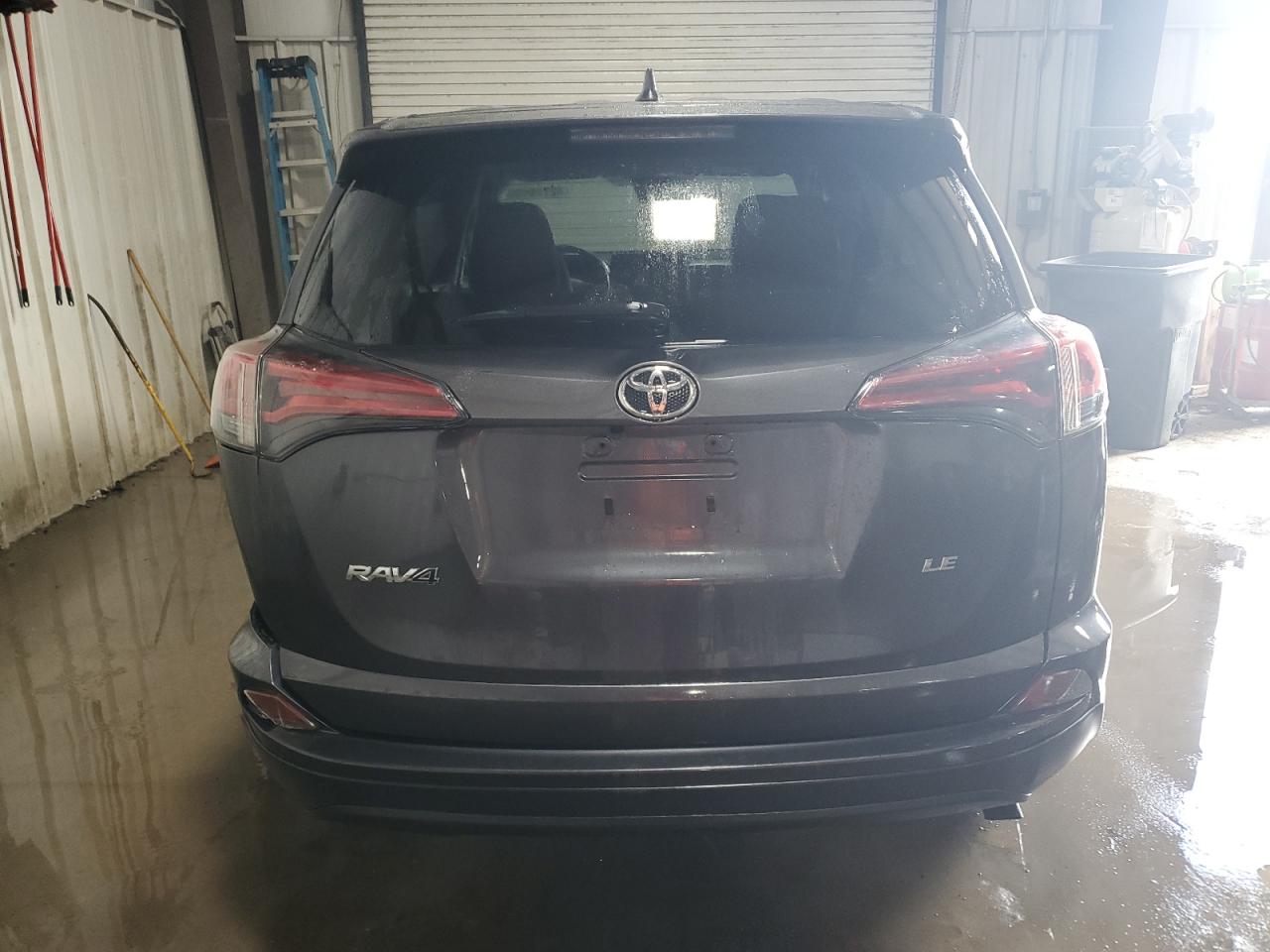 2018 Toyota RAV 4 - Image 6