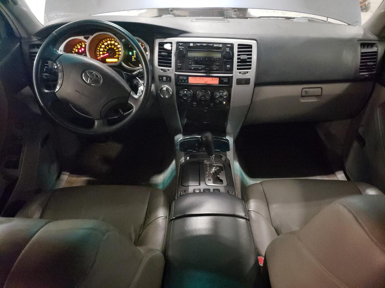 2005 Toyota 4Runner - Image 8