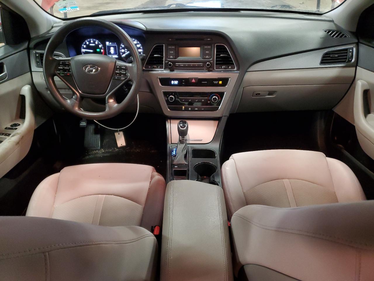 2017 Hyundai Sonata - Image 8