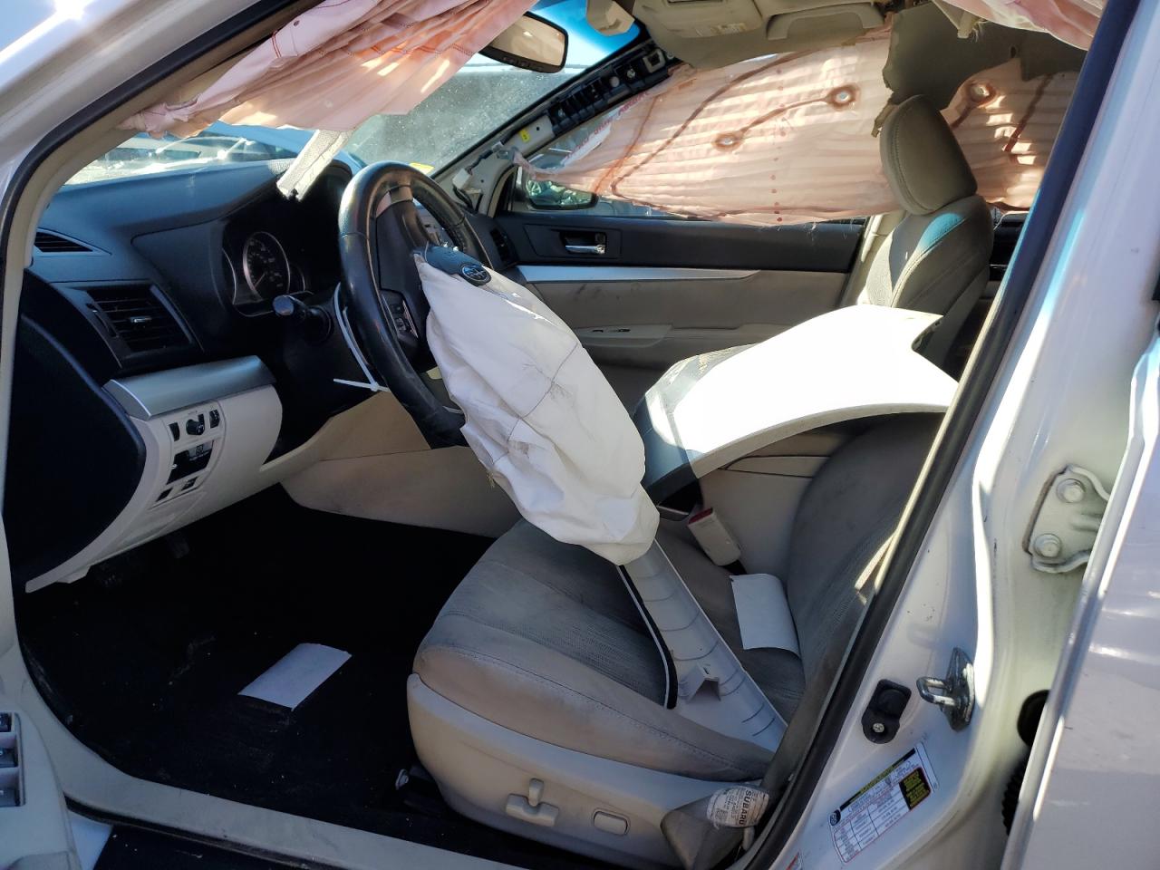 2014 Subaru Outback - Image 7