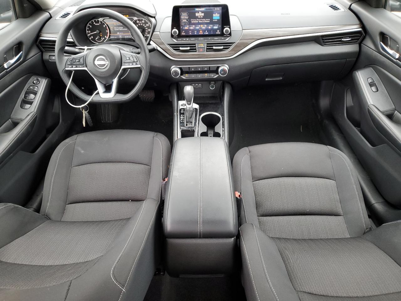 2024 Nissan Altima - Image 8