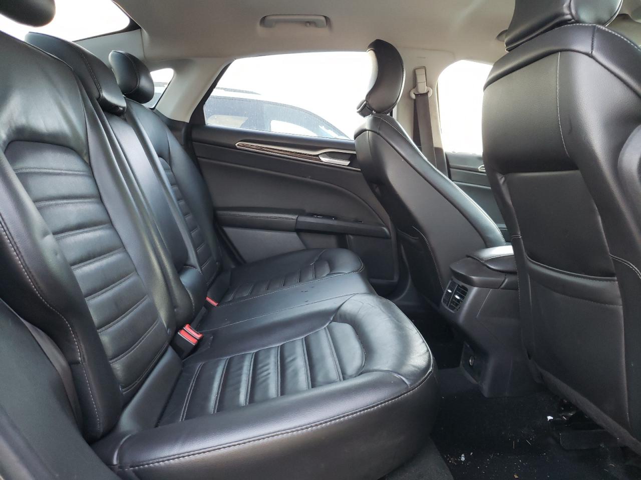 2016 Ford Fusion - Image 10