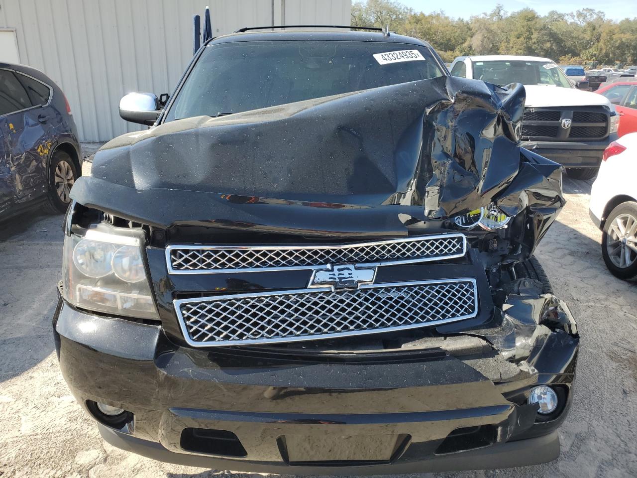 2011 Chevrolet Tahoe - Image 5