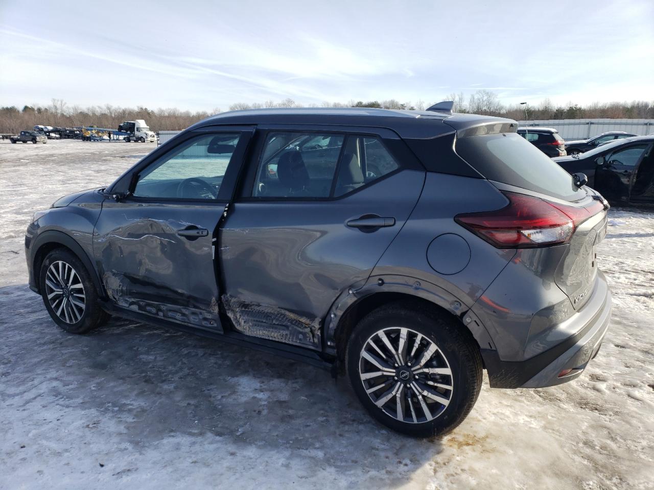 2024 Nissan Kicks - Image 2