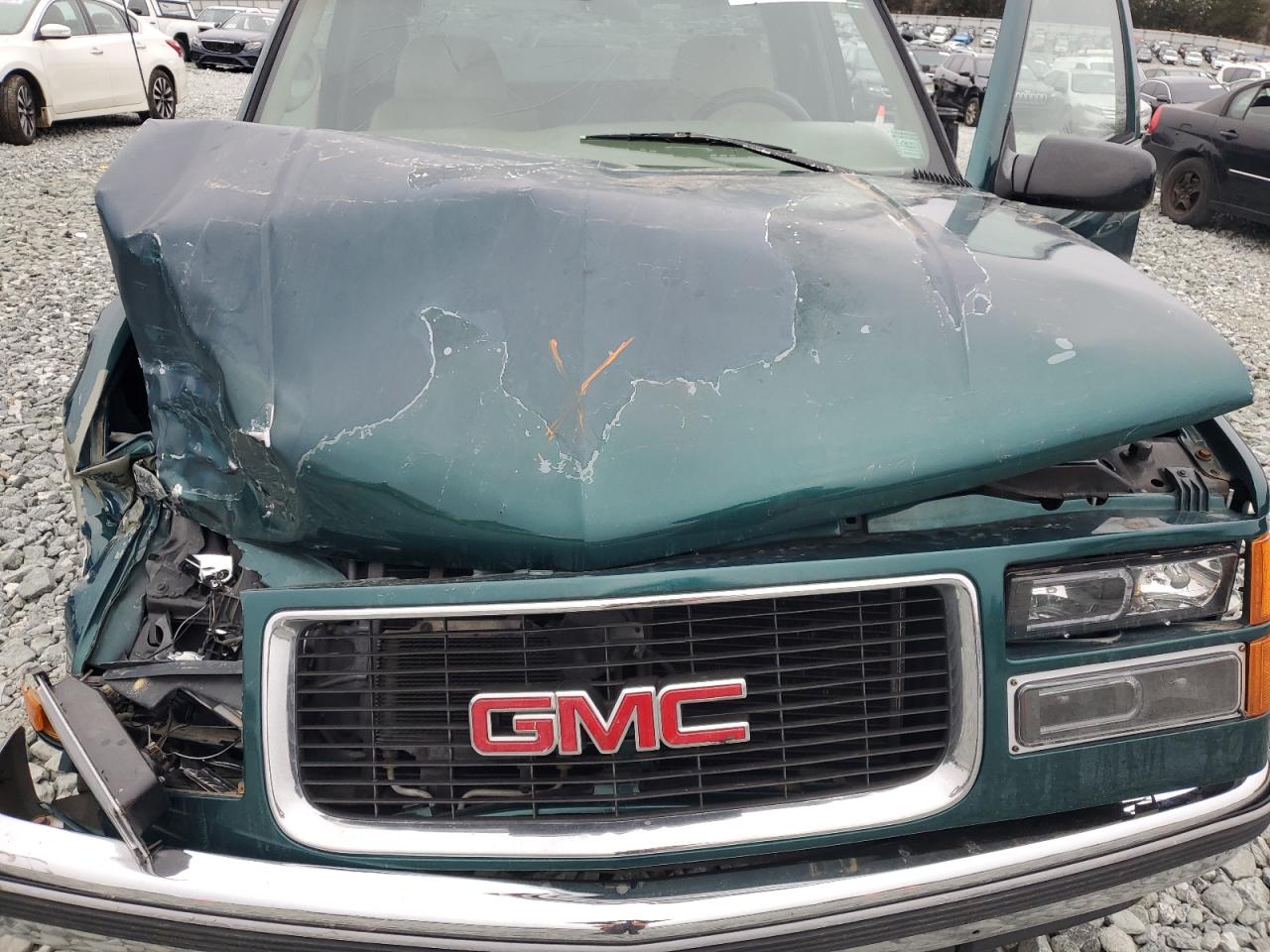 1997 GMC Sierra - Image 12