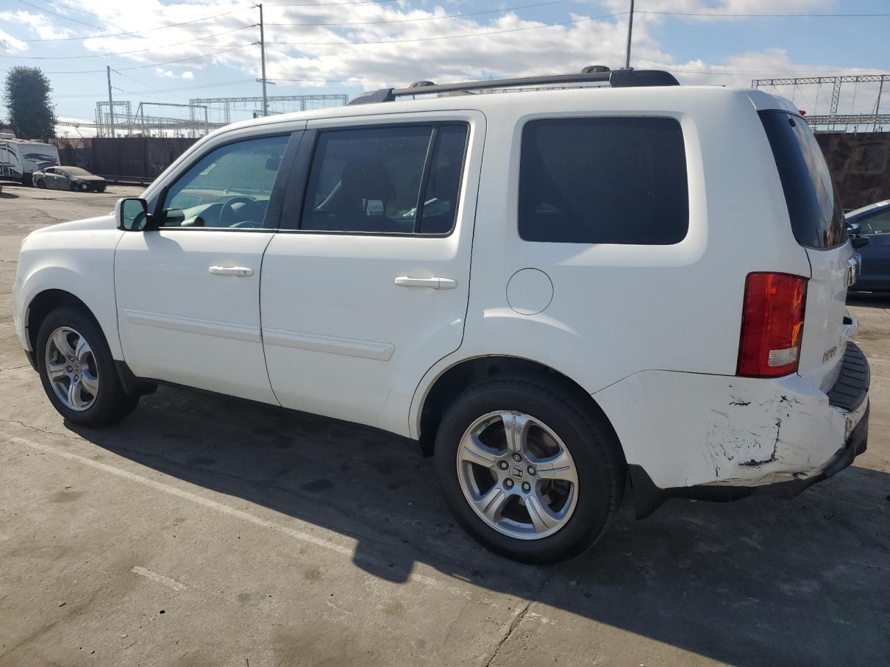 VIN 5FNYF3H77EB018900 2014 HONDA PILOT no.2