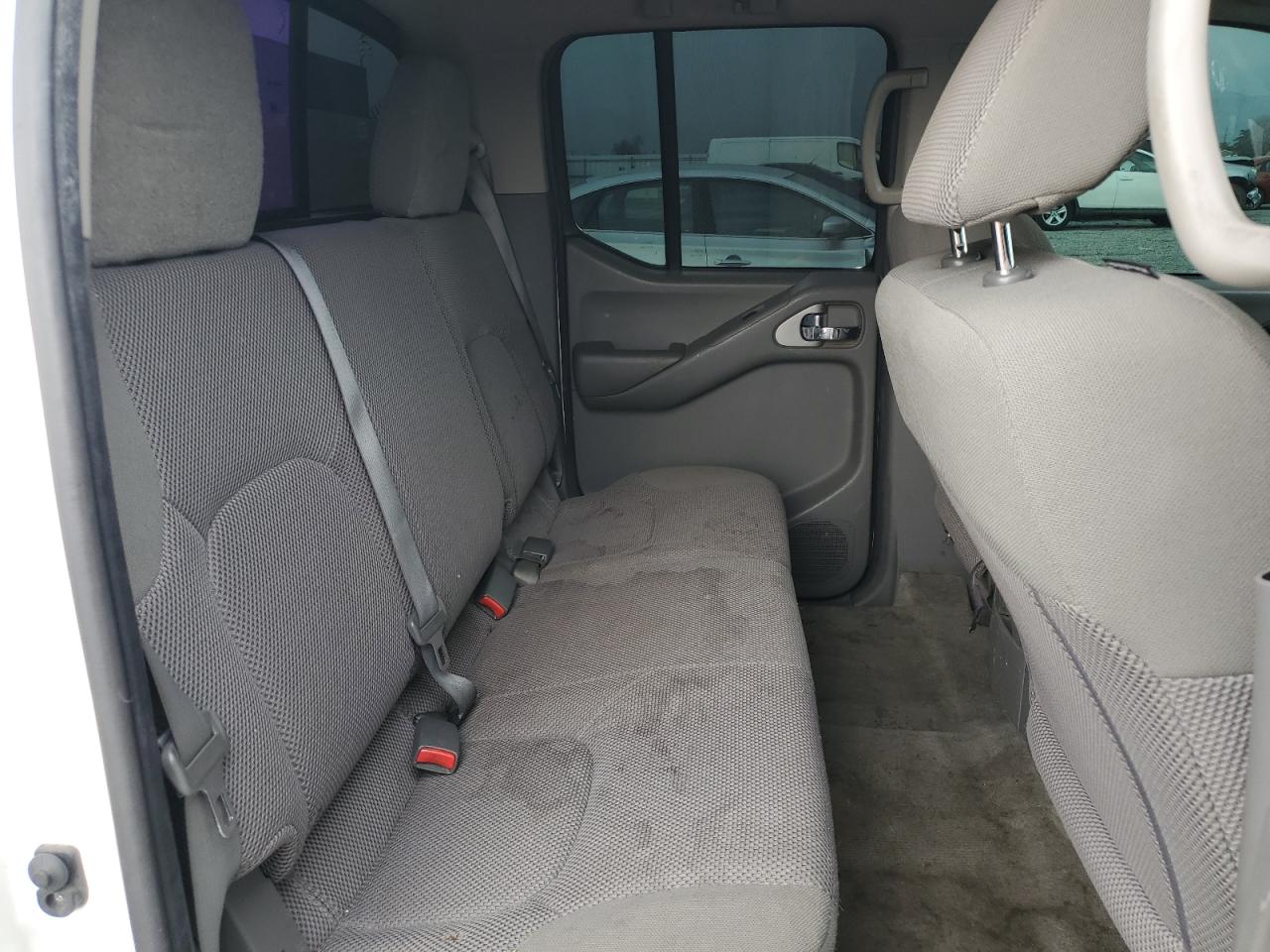 2015 Nissan Navara (Frontier) - Image 11