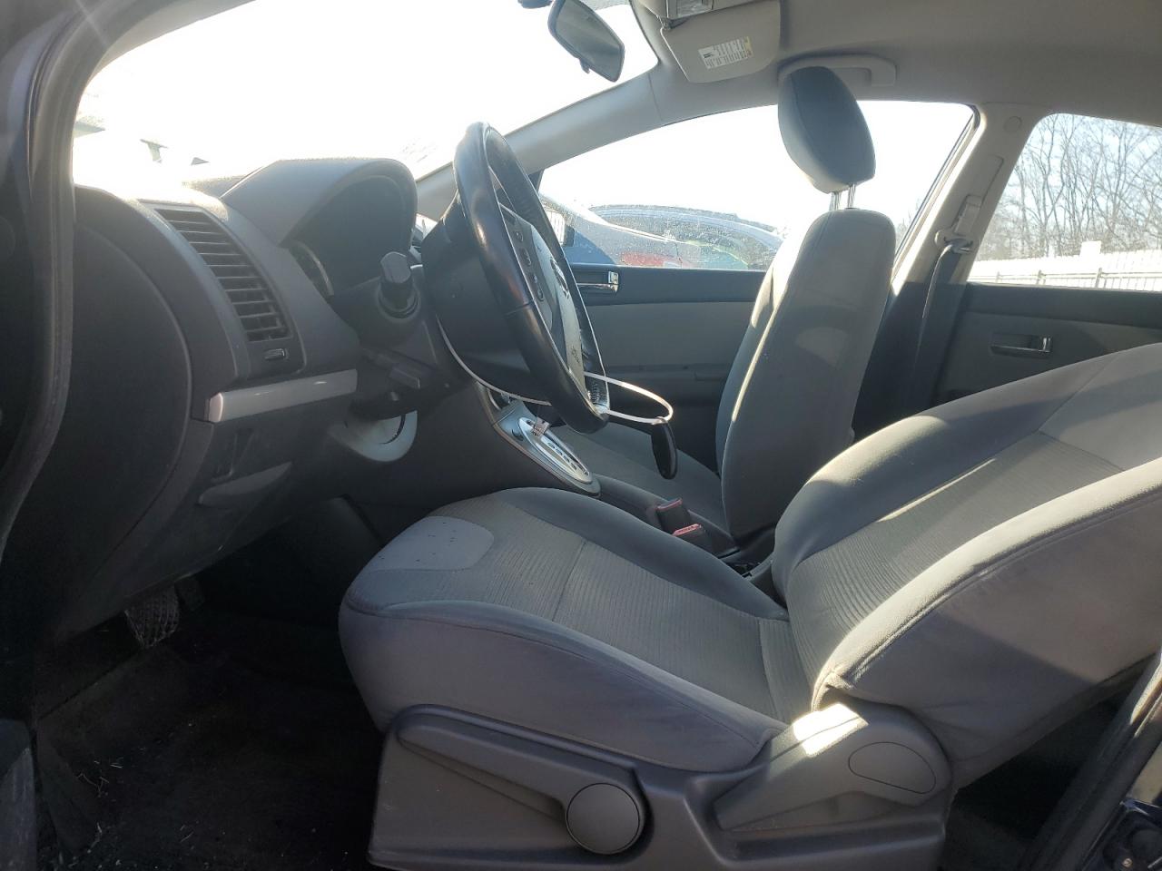 2010 Nissan Sentra - Image 7