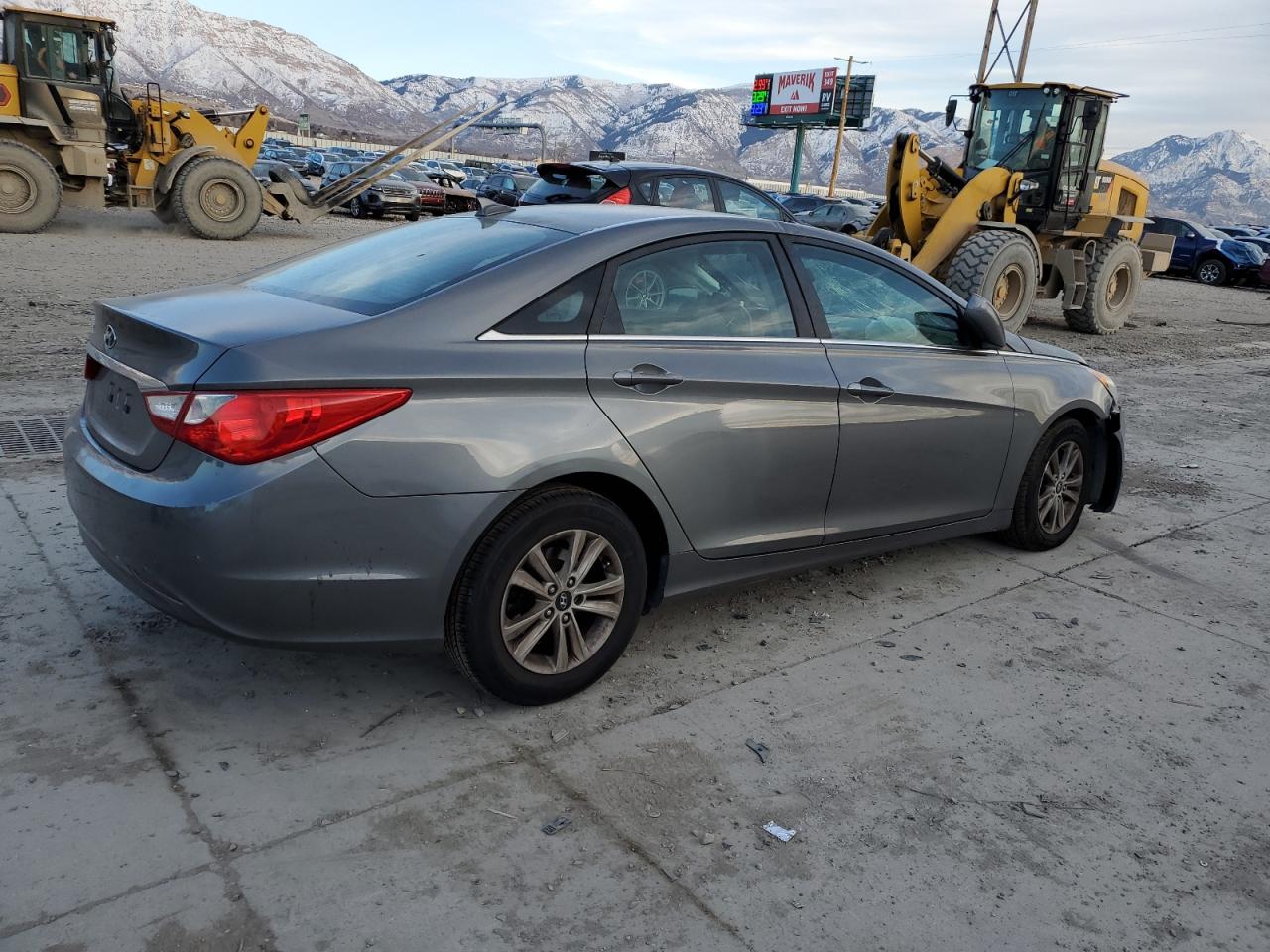2013 Hyundai Sonata - Image 3