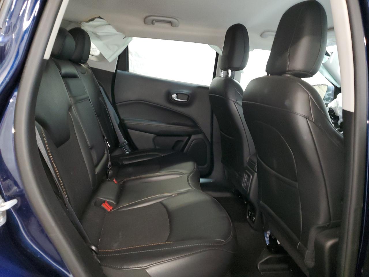 2019 Jeep Compass - Image 10