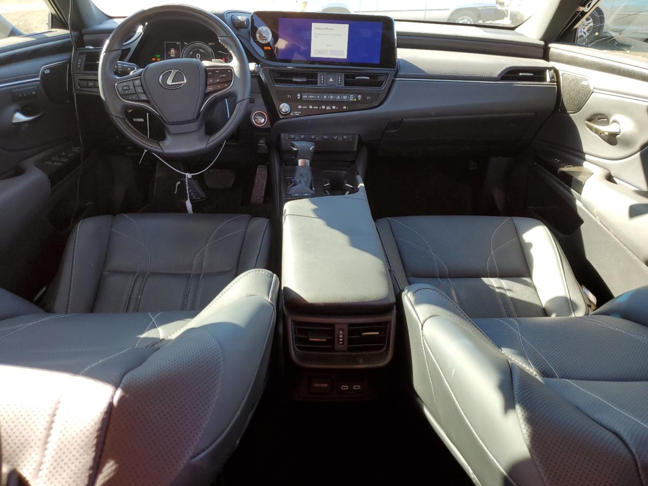 2024 Lexus ES - Image 8