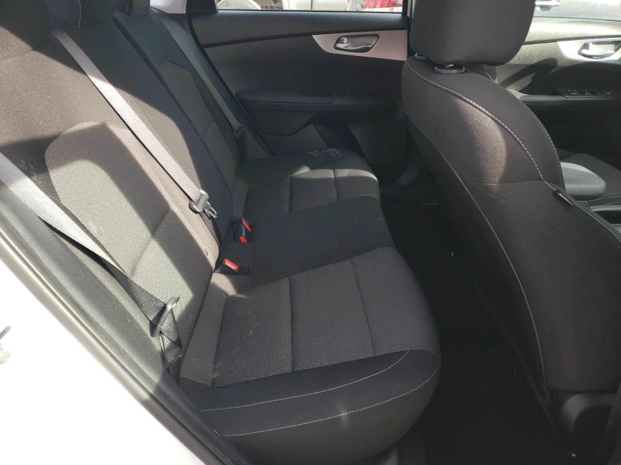2023 Kia Forte - Image 10
