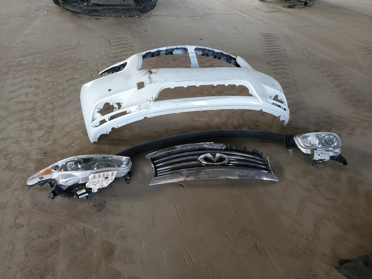 2013 Infiniti JX - Image 13