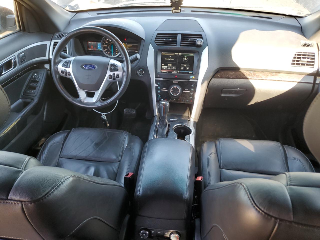 2014 Ford Explorer - Image 8