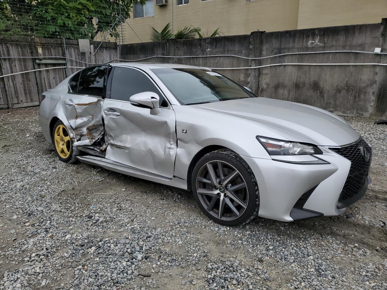 2016 Lexus GS - Image 4