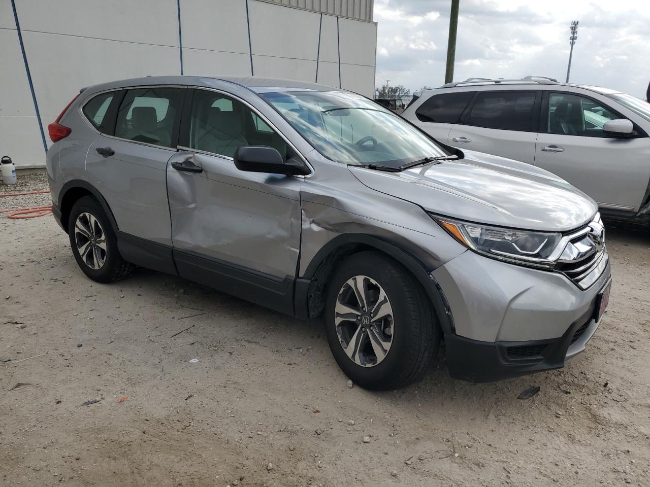 2017 Honda CR-V - Image 4