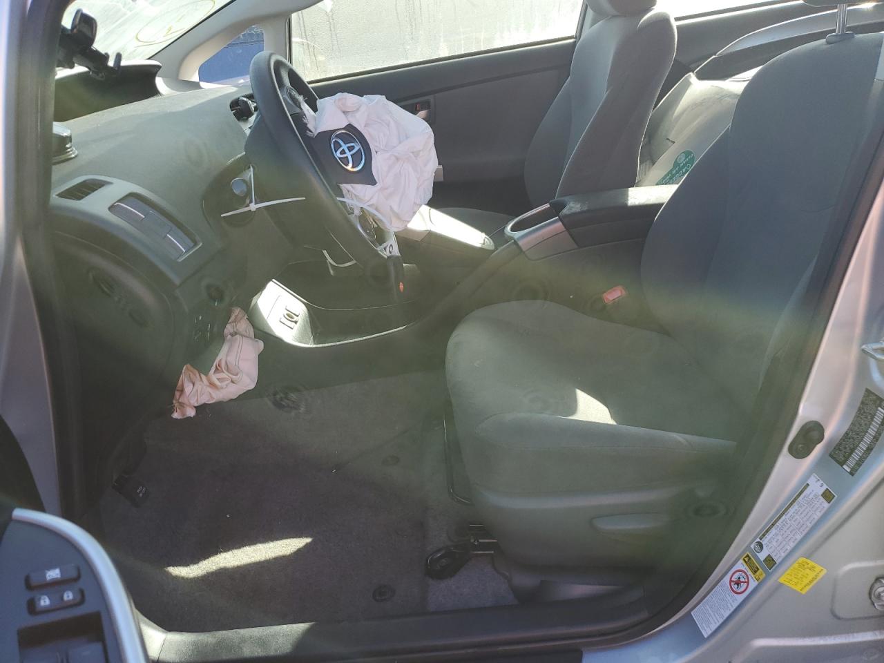 2013 Toyota Prius - Image 7