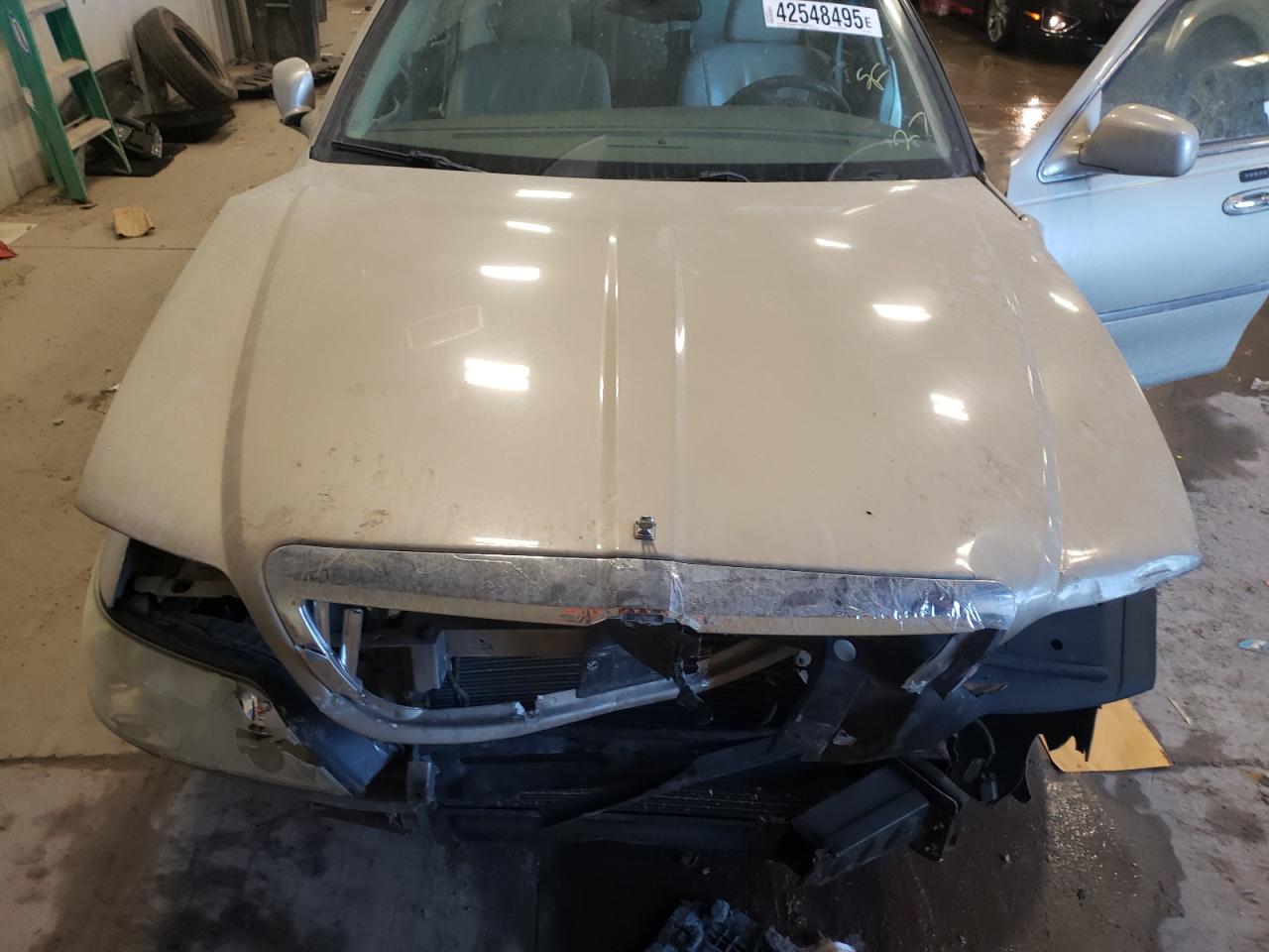 2005 Lincoln Town Car - Image 11