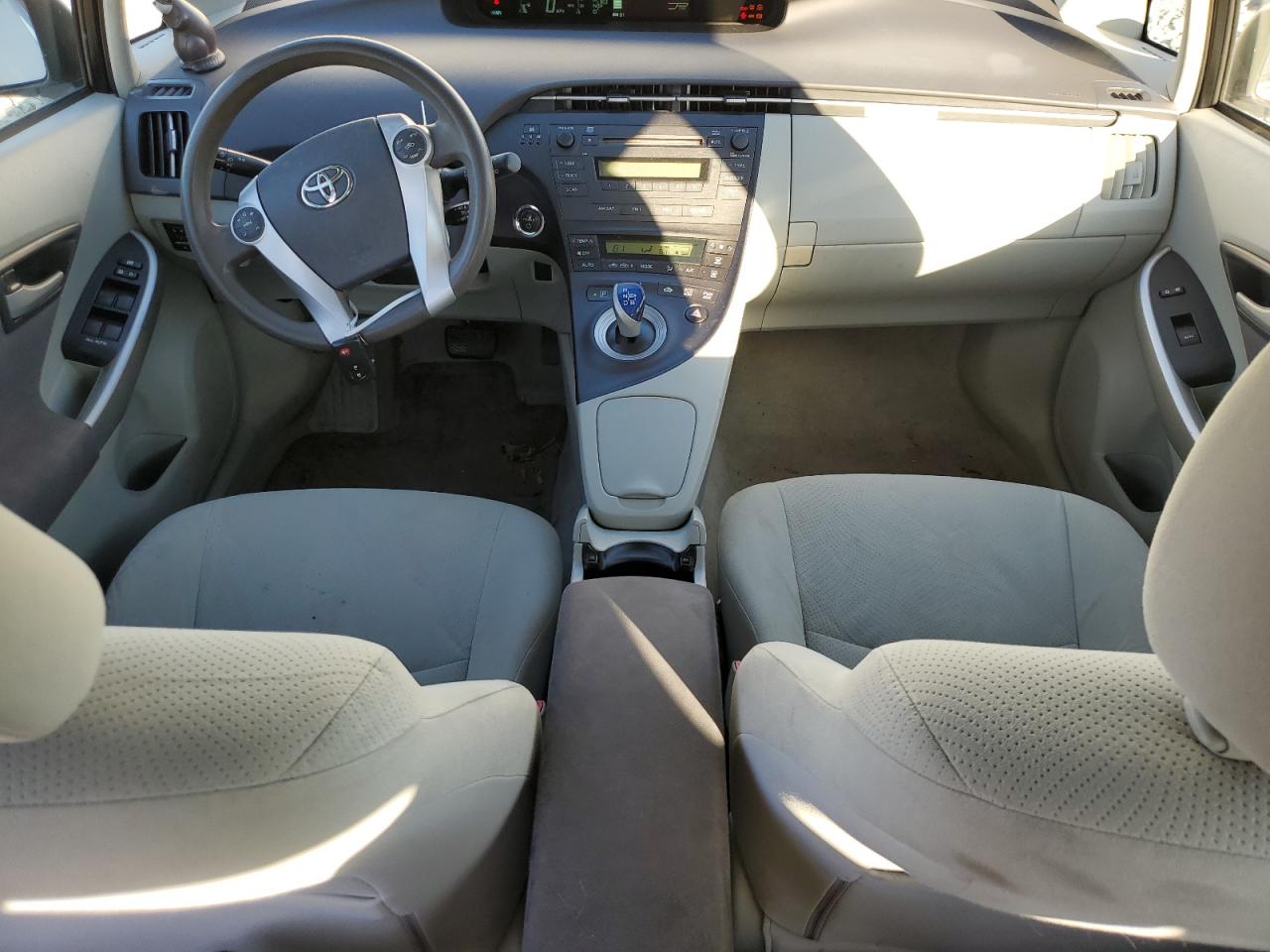 2010 Toyota Prius - Image 8