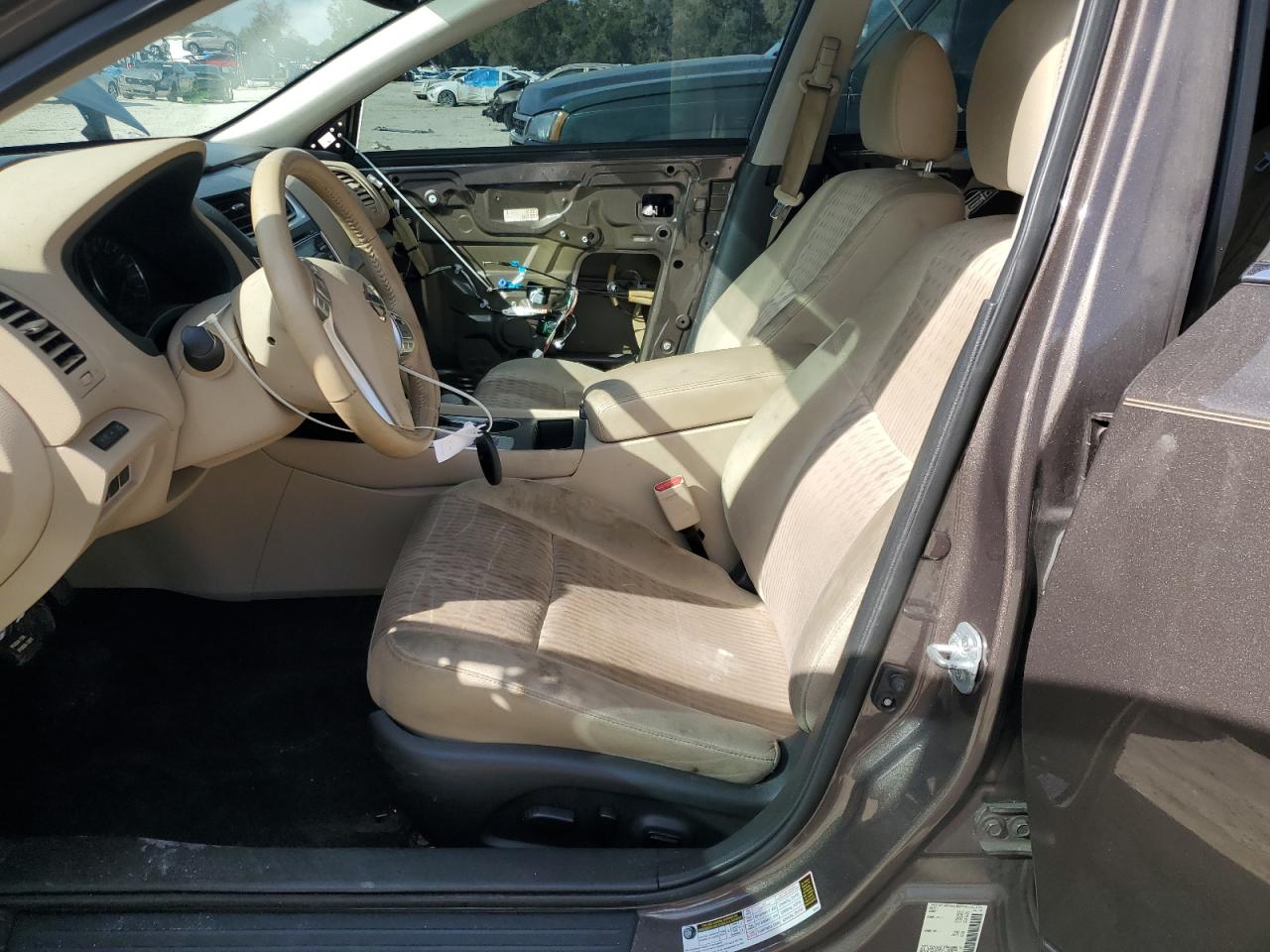 2017 Nissan Altima - Image 7
