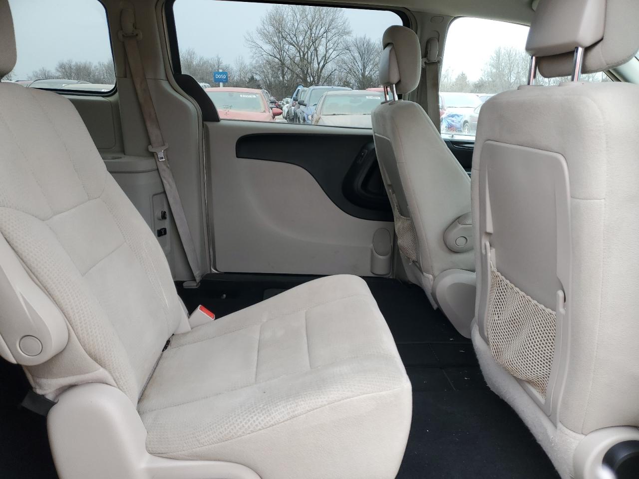 2013 Dodge Caravan - Image 12