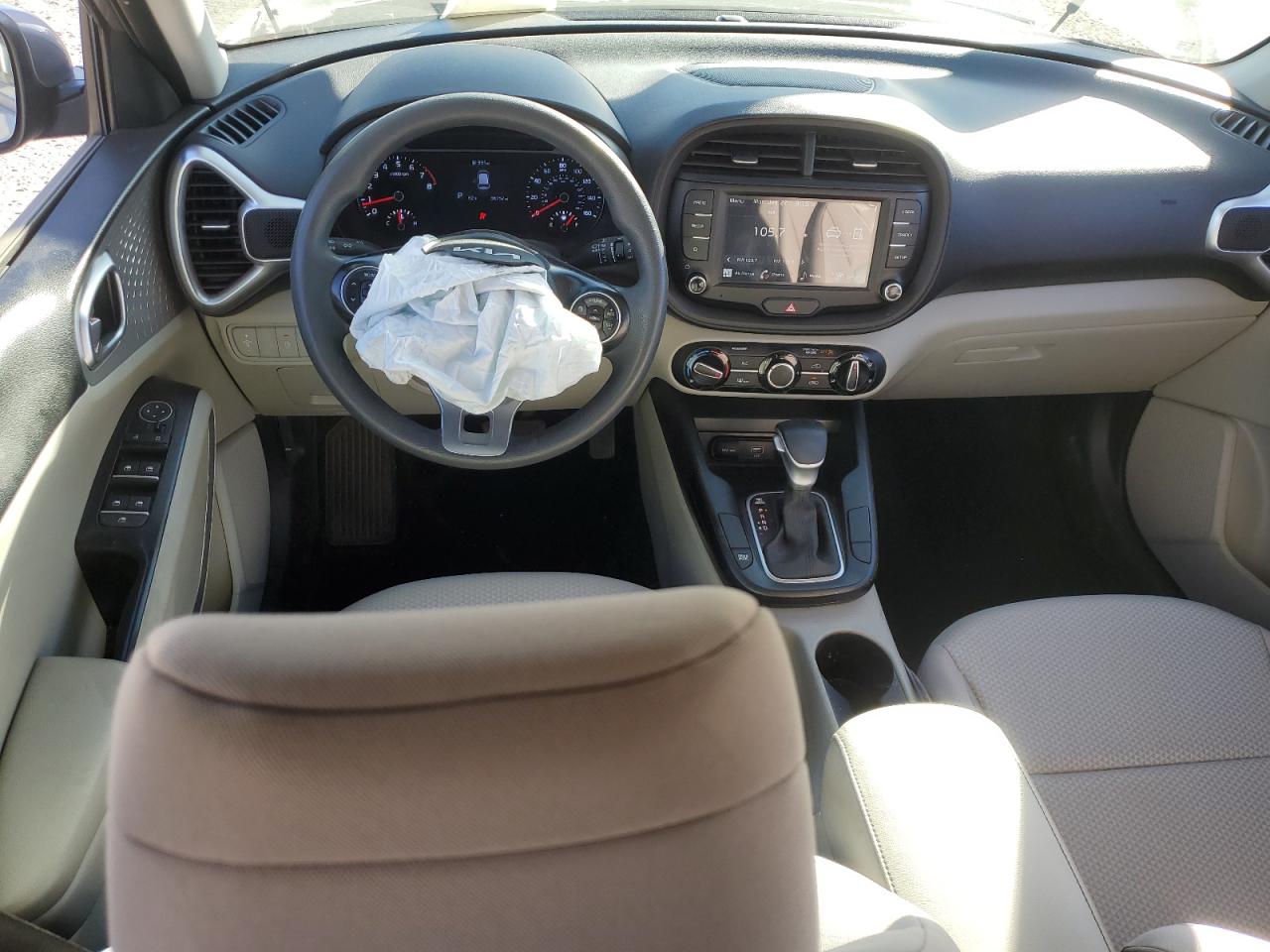 2022 Kia Soul - Image 8