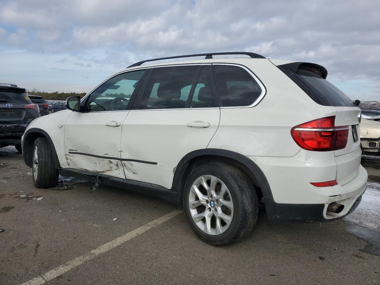 2013 BMW X5 - Image 2