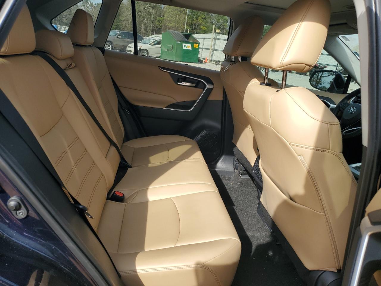 2020 Toyota RAV 4 - Image 11