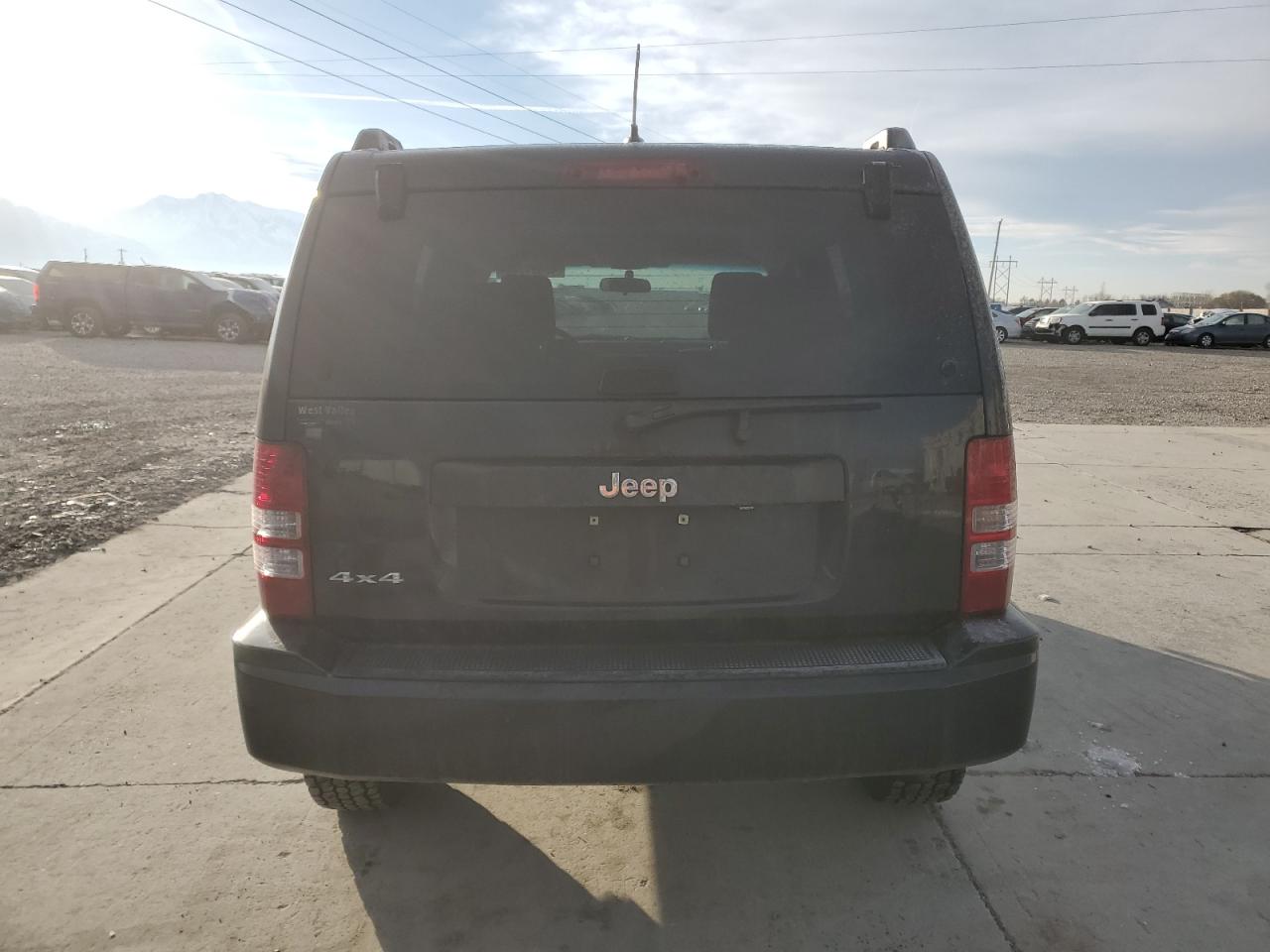2009 Jeep Liberty (North America) - Image 6