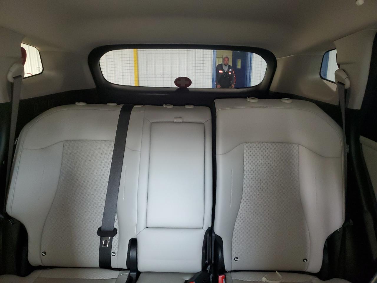 2024 Kia Sportage - Image 10