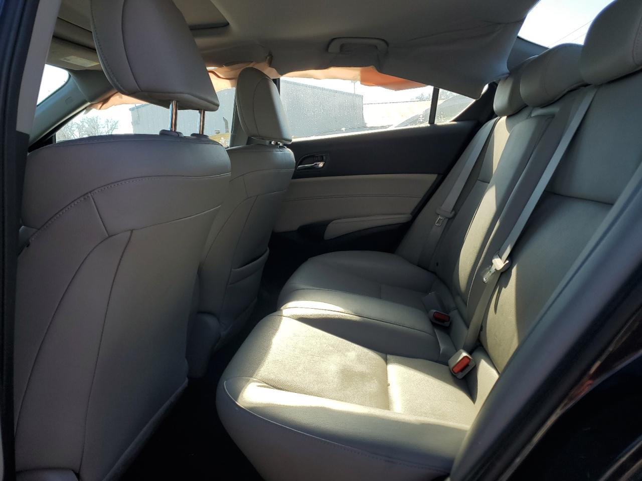 2016 Acura ILX - Image 10