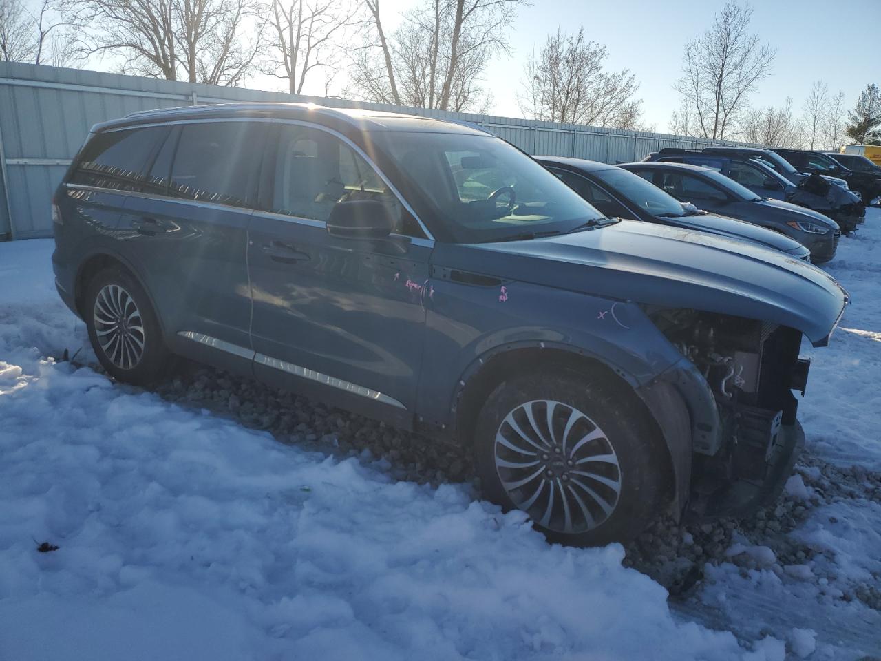 2020 Lincoln Aviator - Image 4