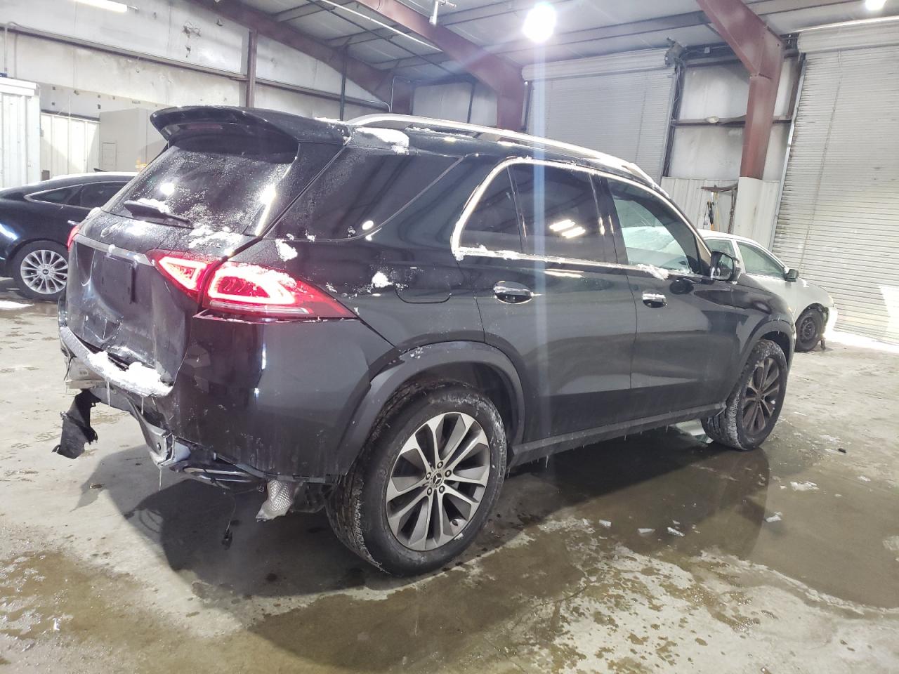 2021 Mercedes-Benz GLE - Image 3