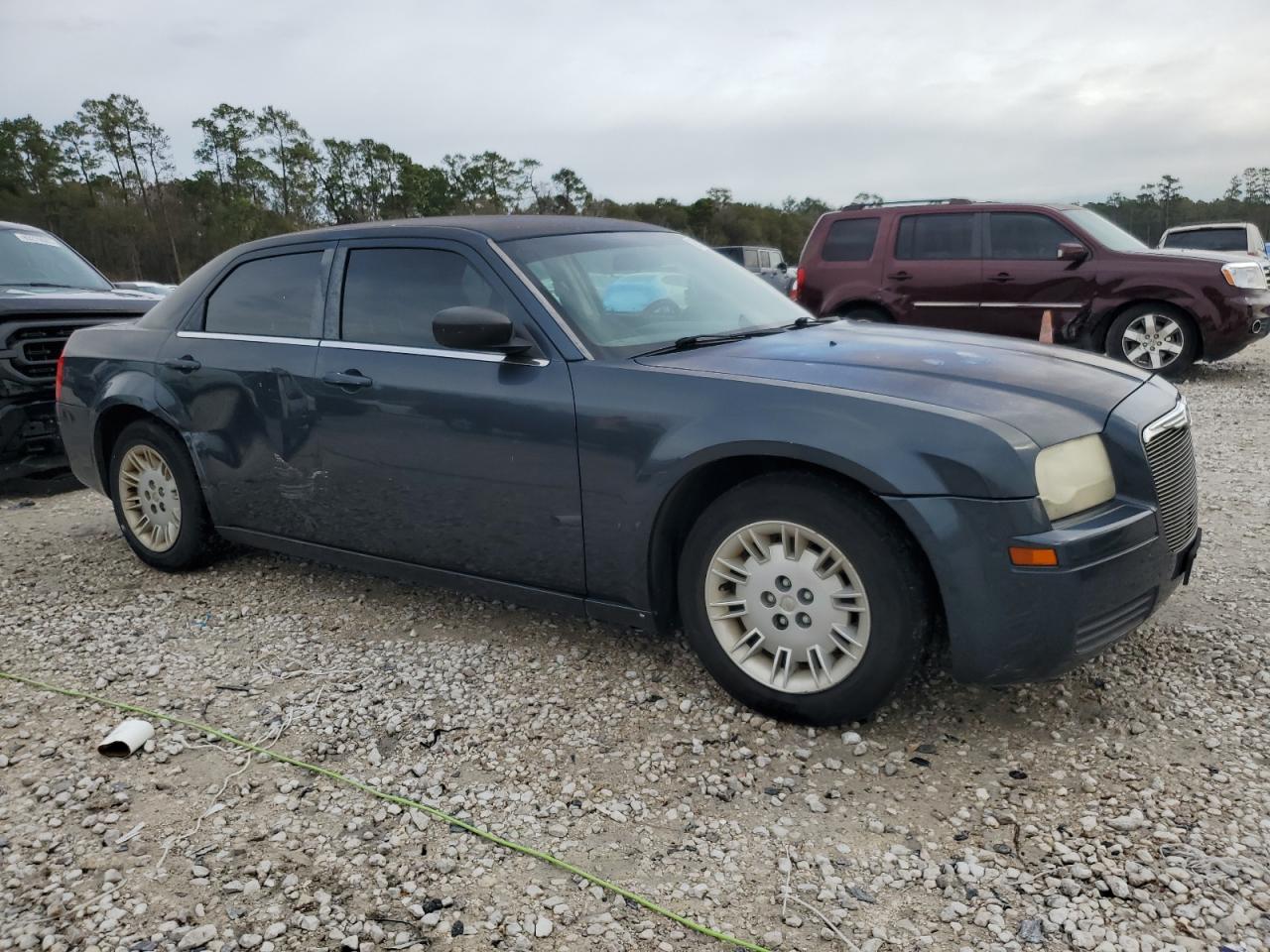 2007 Chrysler 300 - Image 4