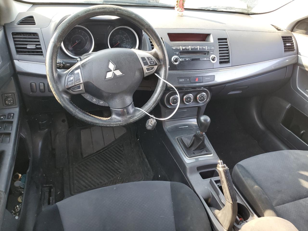 2010 Mitsubishi Lancer - Image 8