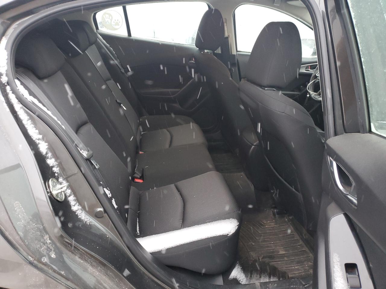 2018 Mazda 3 - Image 10